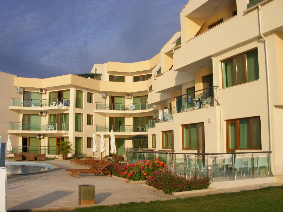 Privat Apartament Golf Coast Kavarna Exterior foto